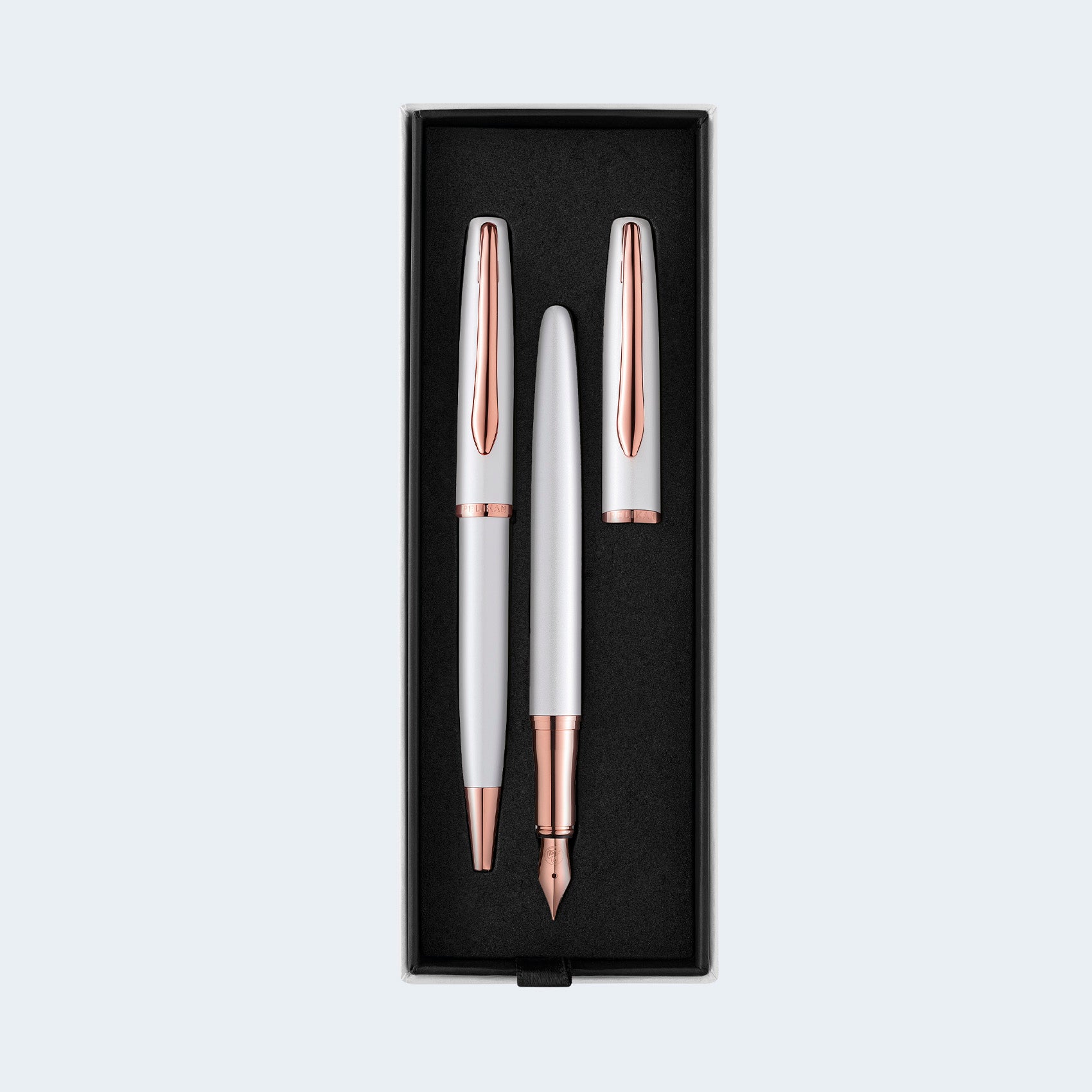 Pluma Estilográfica Pelikan Jazz Nobel - Recargable, Plumín Mediano, Diseño Moderno, Color Perla Con Caja De Regalo